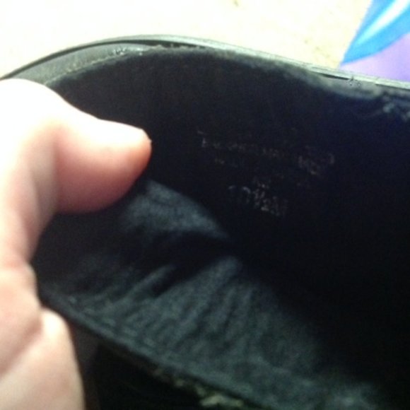 Black women's boots - Picture 2 of 2